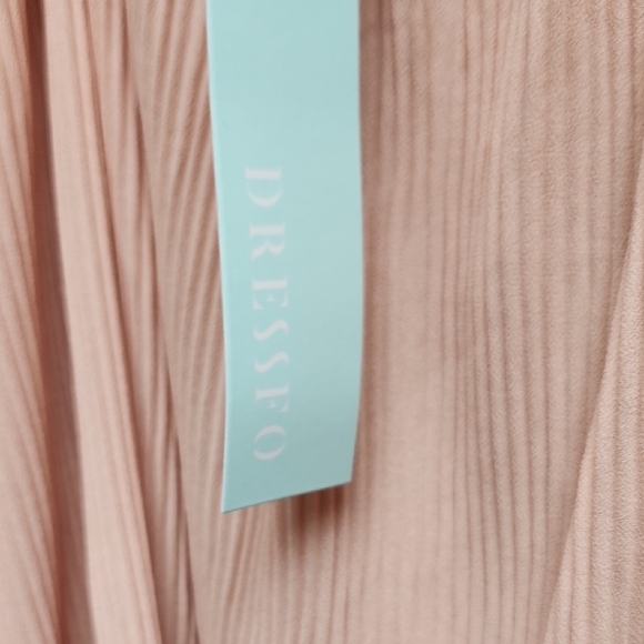 Peach Lace Trim Camisole - Picture 2 of 4